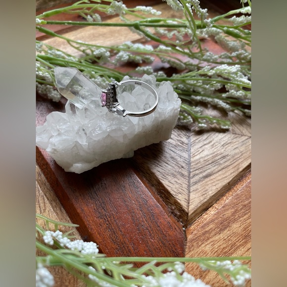 Ring - Picture 8 of 13